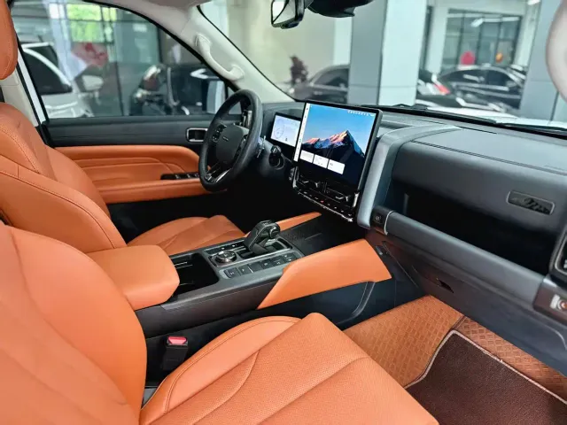 Haval H9 — Фото автомобиля 10