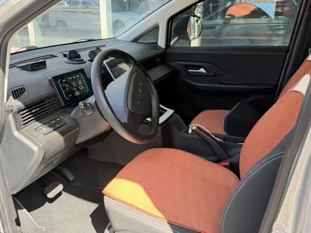 Wuling Rongguang New Card RV — Фото автомобиля 3