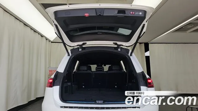 Mercedes-Benz GLS-Class — Фото автомобиля 14