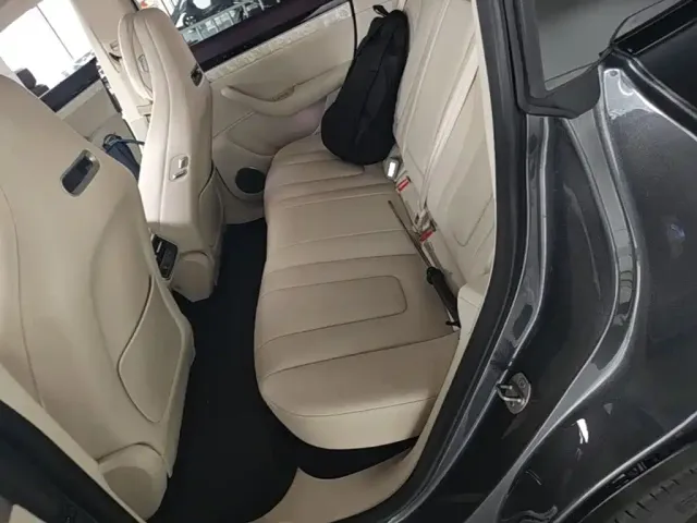 Zhijie Luxeed R7 2026 Range Extender Max+ — Фото автомобиля 16