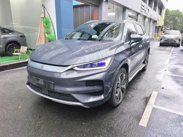 Фотография автомобиля — BYD Tang