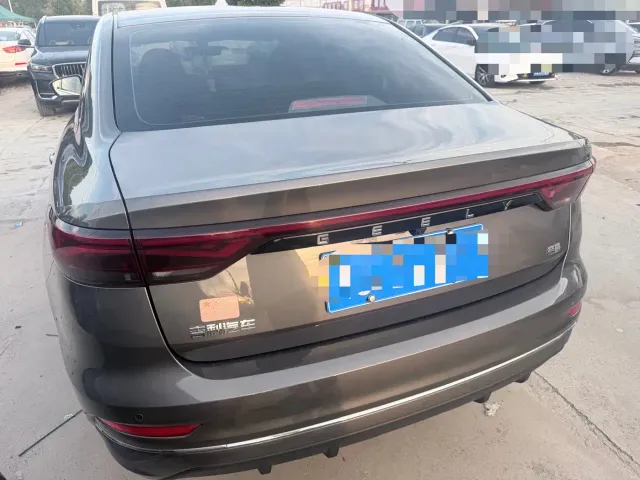 Geely Emgrand — Фото автомобиля 7