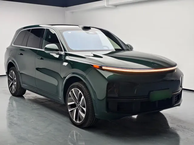 Li Auto L9 — Фото автомобиля 3