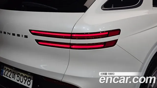 Genesis GV70 2.5T Бензин 2WD — Фото автомобиля 23