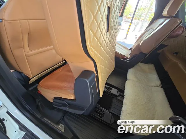 Ford Expedition — Фото автомобиля 15