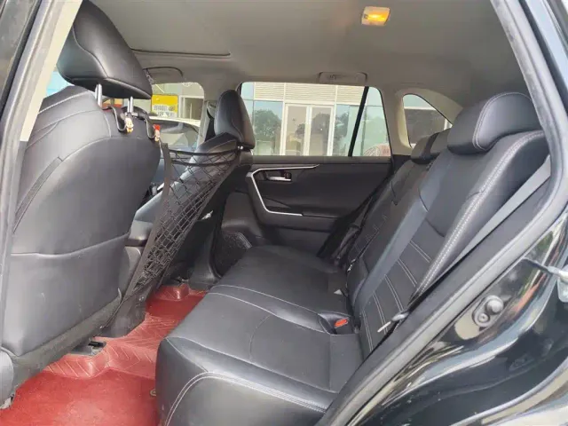 Toyota Wildlander — Фото автомобиля 7