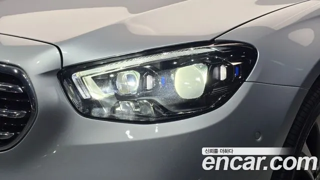 Mercedes-Benz E-Class E-класс W213 E350 4MATIC Exclusive — Фото автомобиля 19