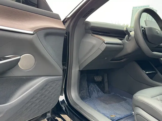 Changan Qiyuan A07 — Фото автомобиля 11