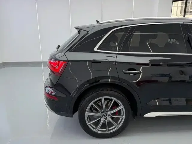 Audi Q5L — Фото автомобиля 12