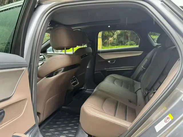 BYD Han — Фото автомобиля 6