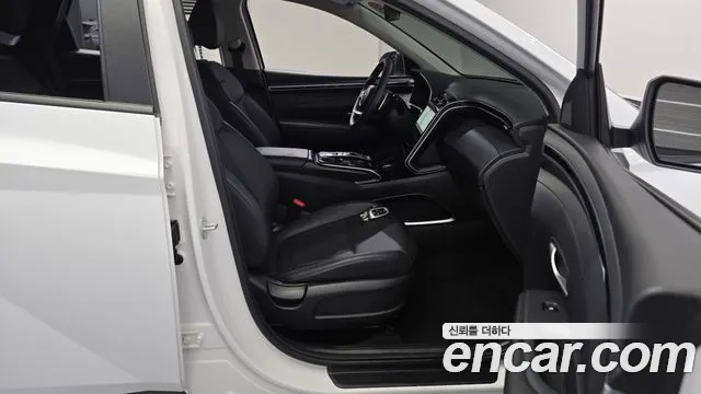 Hyundai Tucson Tucson (NX4) Дизель 2.0 4WD — Фото автомобиля 26