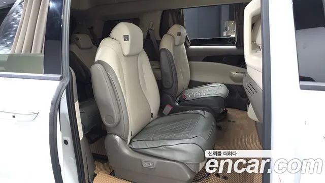 Kia Carnival 4th Gen — Фото автомобиля 18