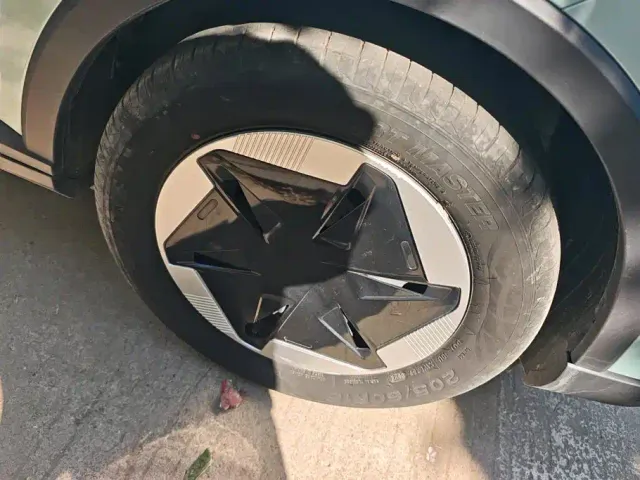 Geely Geometry E Firefly — Фото автомобиля 5