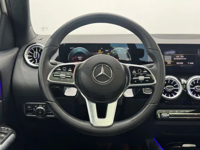 Mercedes-Benz EQA — Фото автомобиля 9