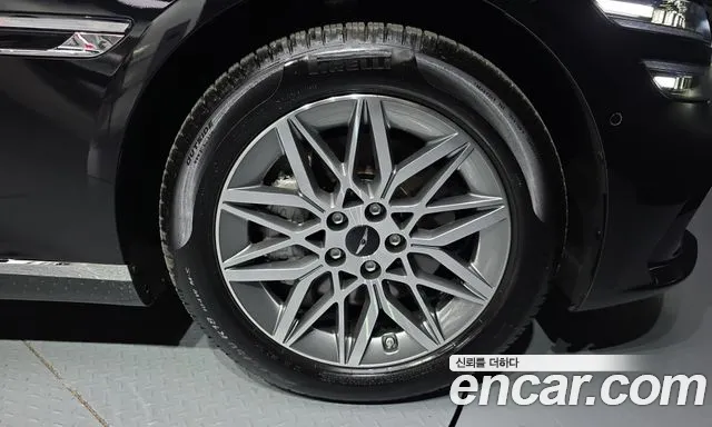 Genesis G80 RG3 — Фото автомобиля 6