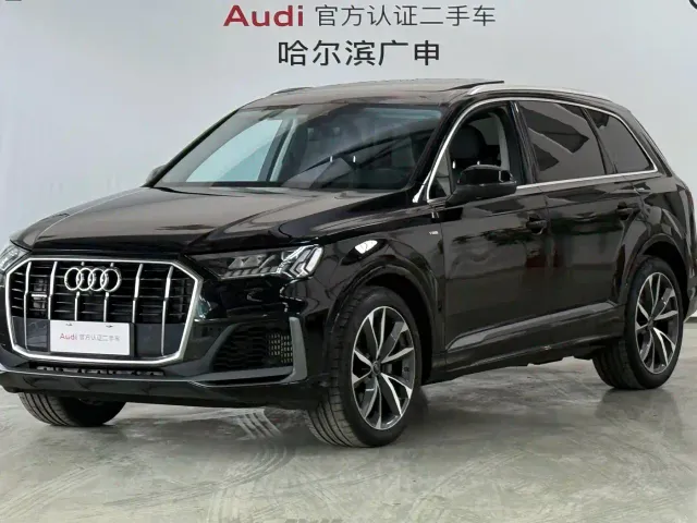 Фотография автомобиля — Audi Q7