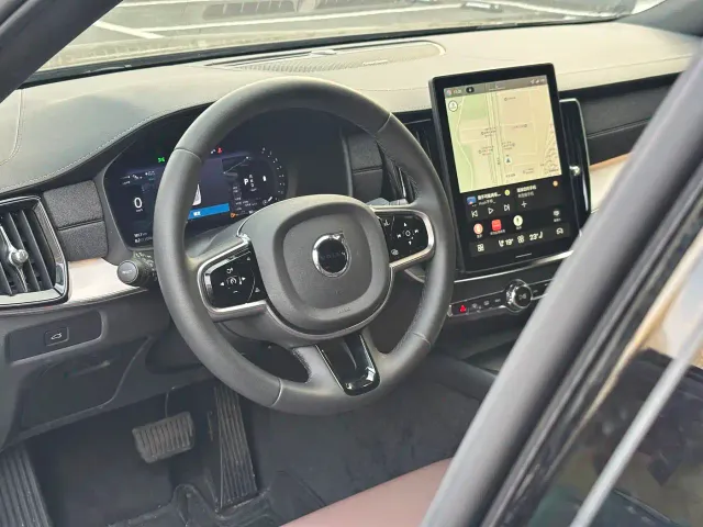 Volvo S90 — Фото автомобиля 28