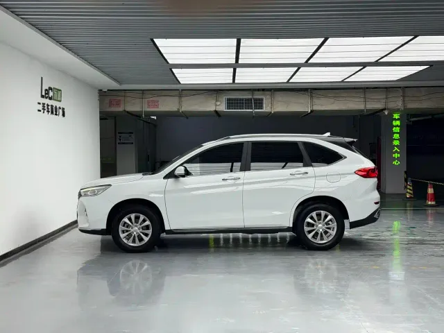 Haval M6 — Фото автомобиля 7