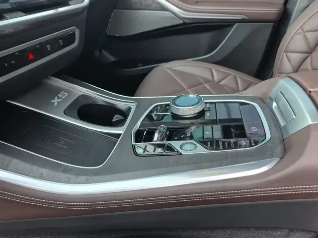 BMW X5 — Фото автомобиля 12