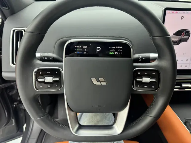Li Auto L7 — Фото автомобиля 6