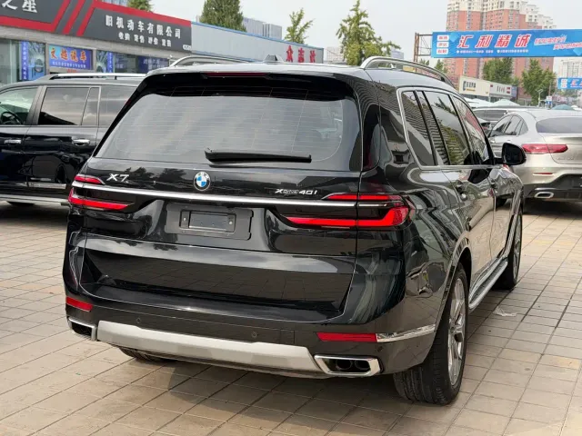 BMW X7 — Фото автомобиля 28