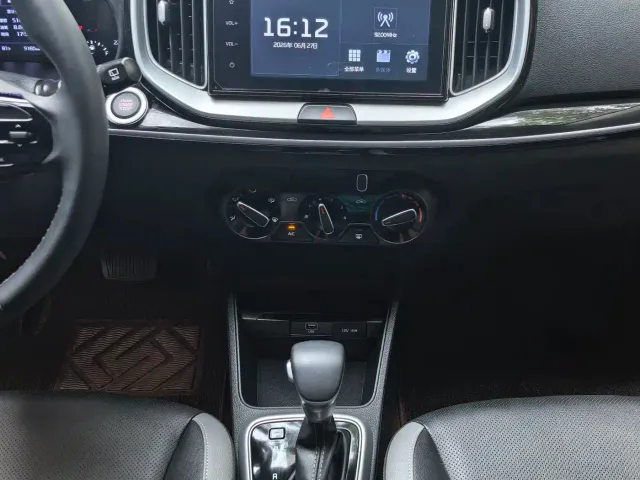 Kia KX1 — Фото автомобиля 12
