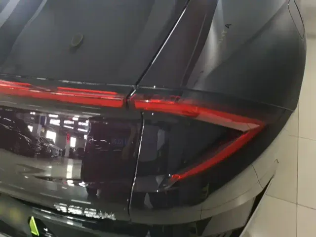 Wuling Starlight — Фото автомобиля 7