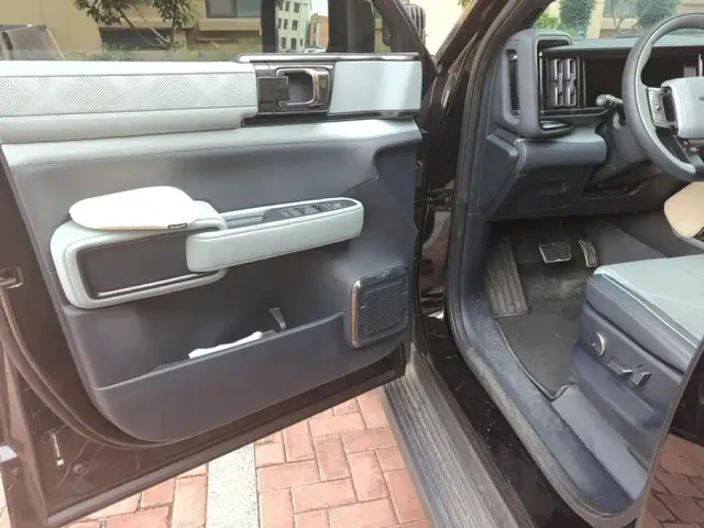 BYD FangChengBao Leopard 5 — Фото автомобиля 7