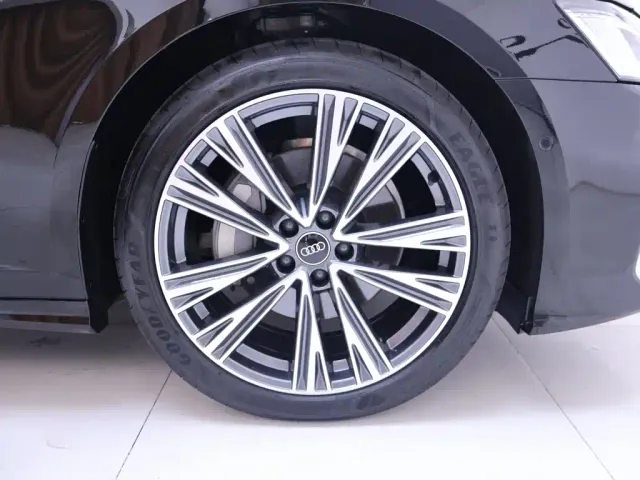 Audi A6L — Фото автомобиля 6
