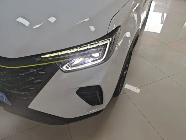 Roewe RX5 — Фото автомобиля 23
