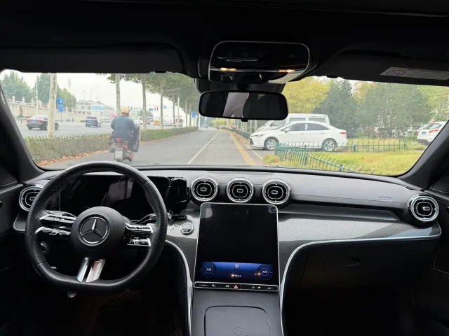 Mercedes-Benz C-Class — Фото автомобиля 11
