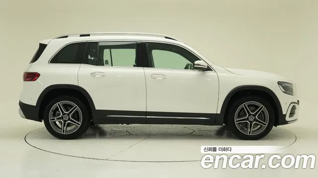 Mercedes-Benz GLB-Class — Фото автомобиля 19