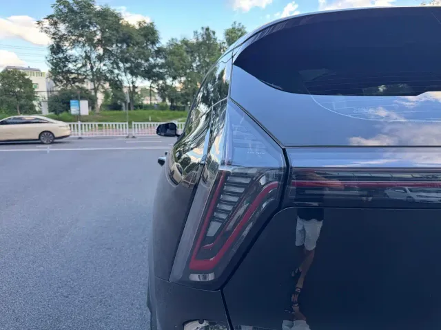 Geely Boyue L — Фото автомобиля 14