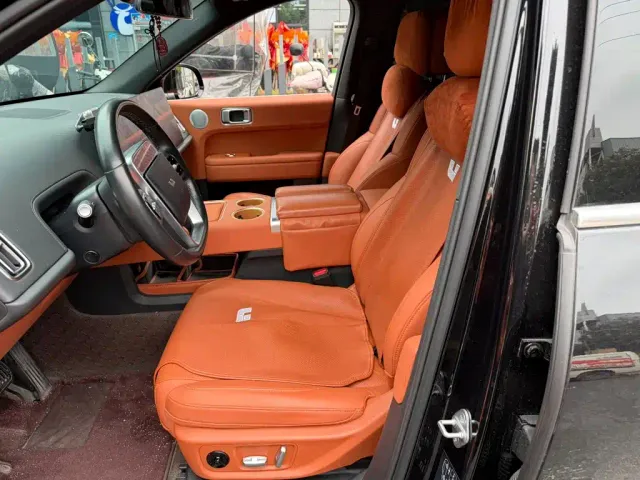 Li Auto L6 — Фото автомобиля 8