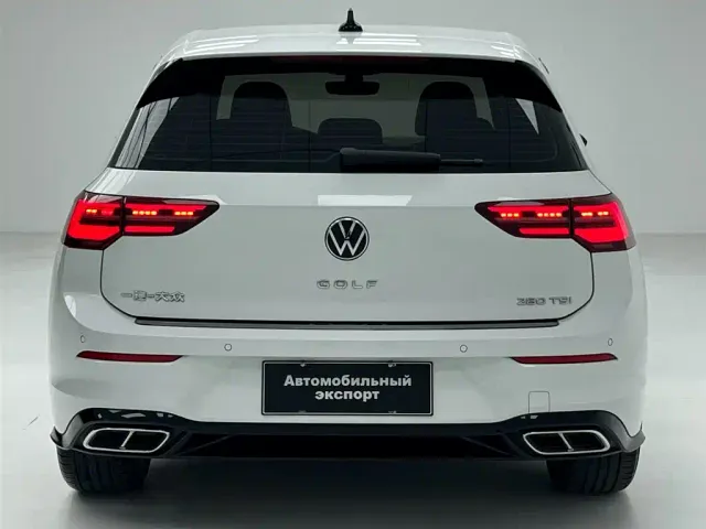 Volkswagen Golf — Фото автомобиля 10