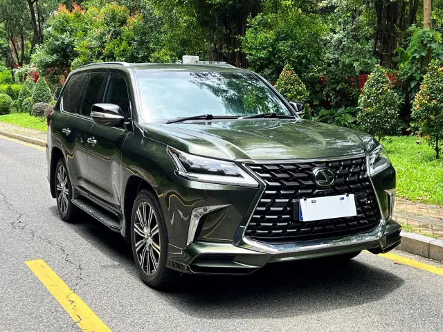 Lexus LX — Фото автомобиля 3