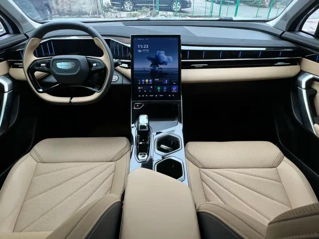 Geely Boyue L — Фото автомобиля 9