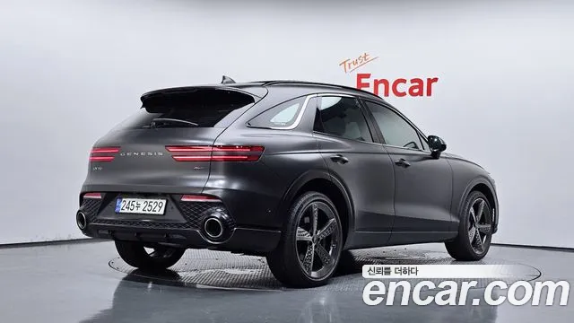 Genesis GV70 2.5T Бензин AWD — Фото автомобиля 2
