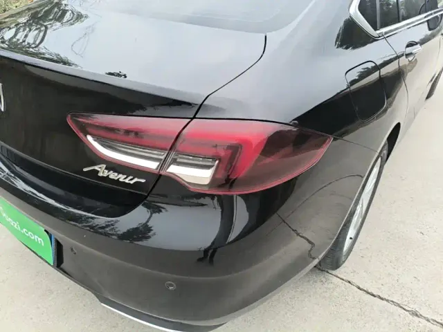 Buick Regal — Фото автомобиля 7