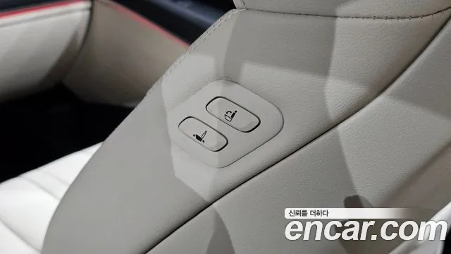 Genesis GV80 — Фото автомобиля 26