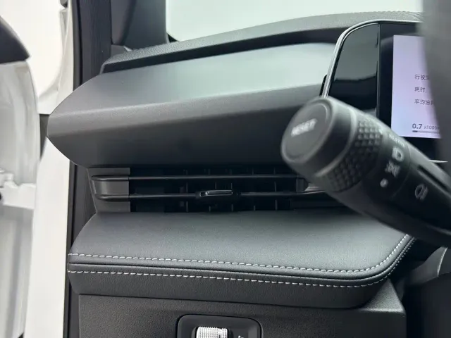Geely Boyue 2023 Boyue COOL 1.5TD Friend Edition — Фото автомобиля 18