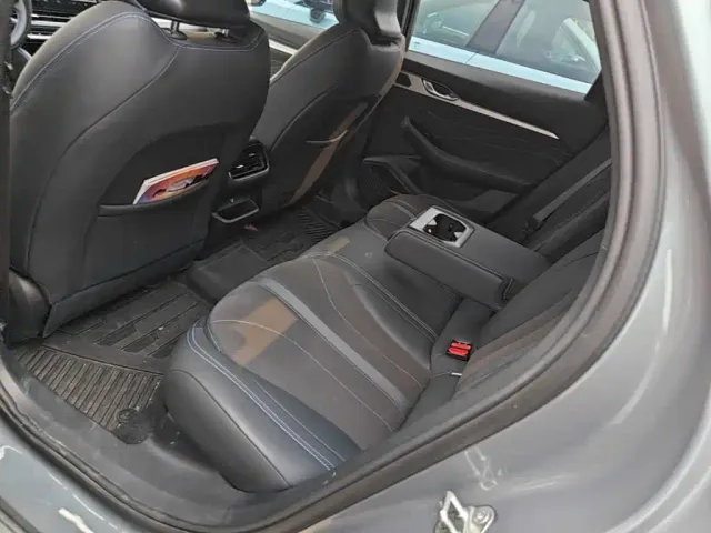 Geely Xingrui — Фото автомобиля 21
