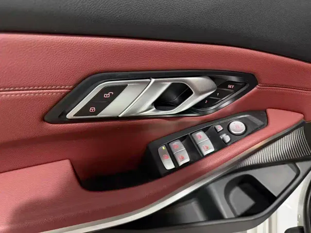 BMW 3 Series — Фото автомобиля 8