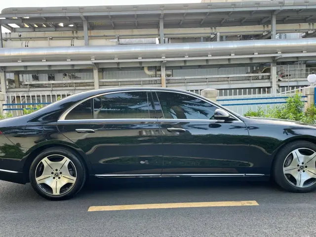 Mercedes-Benz S-Class — Фото автомобиля 11