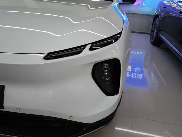 Nio EC6 — Фото автомобиля 23