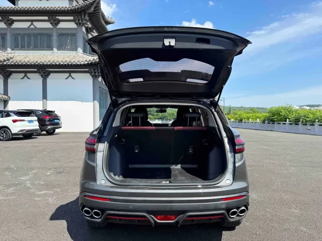 Geely Binyue — Фото автомобиля 19