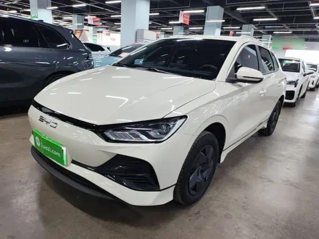 Фотография автомобиля — BYD e2
