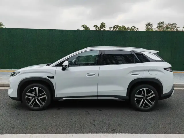 BYD Song L DM-i — Фото автомобиля 3