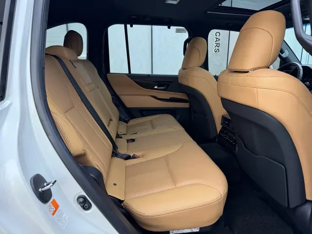 Lexus Lexus LX 2025 700h Leading Edition — Фото автомобиля 14