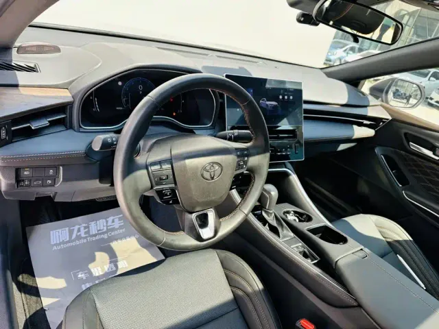 Toyota Avalon — Фото автомобиля 9